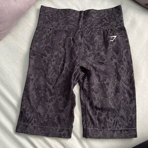Black gymshark shorts